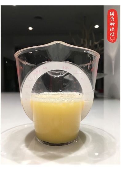 在烘焙中,使用蛋黄,蛋清对烘焙产品的作用是什么