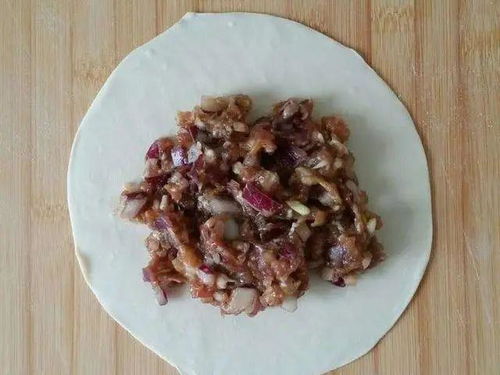 外焦里嫩的猪肉洋葱馅饼,在家自己做,3分钟就学会