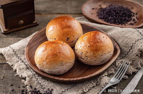 日式面包培训 甜馅饼的制作艺术与技巧